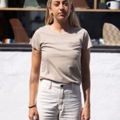 Women's Costa Mesa Tee | Oatmeal -Surf Story Shop 2E1A3667